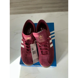 Men’s Adidas trainers.New. 8