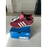Men’s Adidas trainers.New. 8