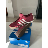 Men’s Adidas trainers.New. 8