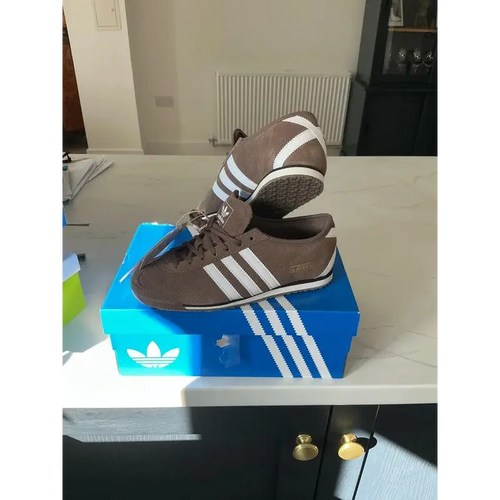 Men’s Adidas trainers,New, Size 6