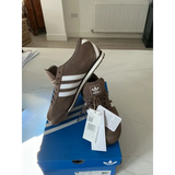 Men’s Adidas trainers,New, Size 6