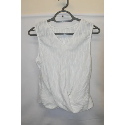 Shein White Textured Twist Hem Sleeveless Top